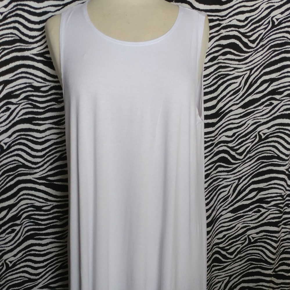Azules White Top